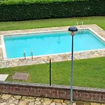 Romantico Con Piscina