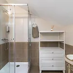 Romantico Con Piscina * Vargas