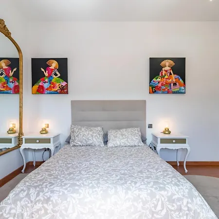 Lägenhet Romantico Con Piscina Vargas