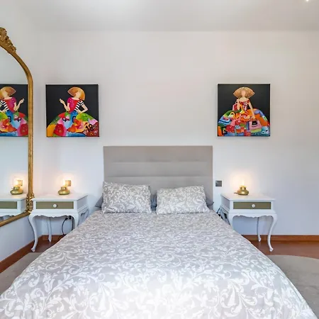 Lägenhet Romantico Con Piscina Vargas